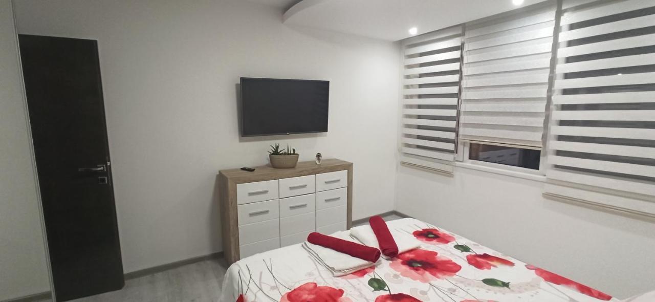 Lux Apartment 7, Parking Ni 외부 사진
