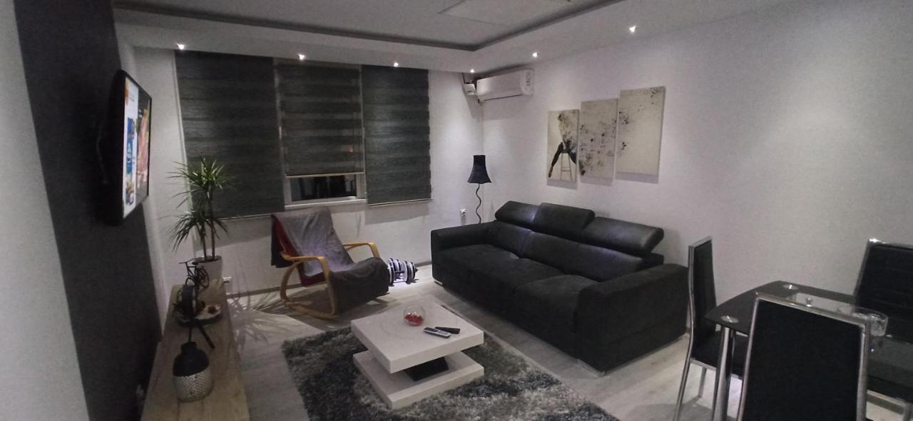 Lux Apartment 7, Parking Ni 외부 사진