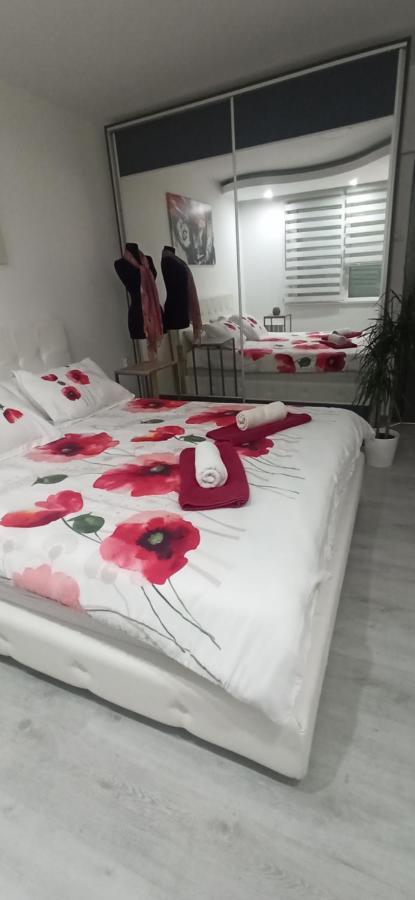 Lux Apartment 7, Parking Ni 외부 사진